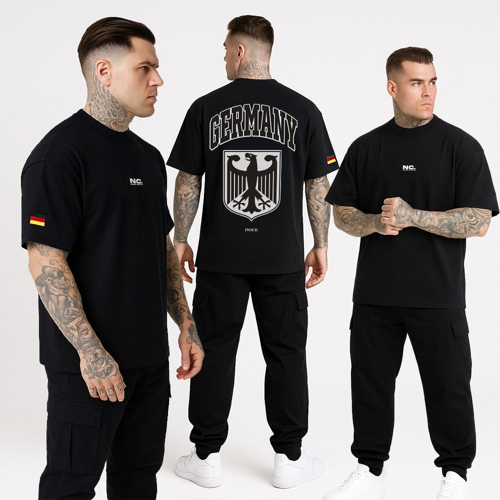 Schweres, übergroßes schwarzes T-Shirt